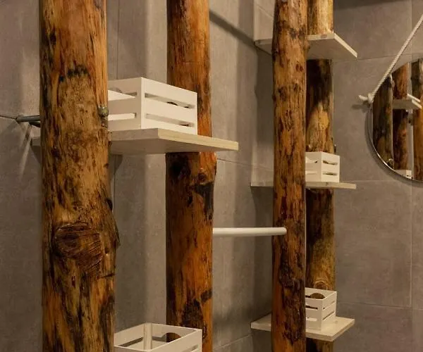 אכסניה Behappy & Brunch איזמוריס