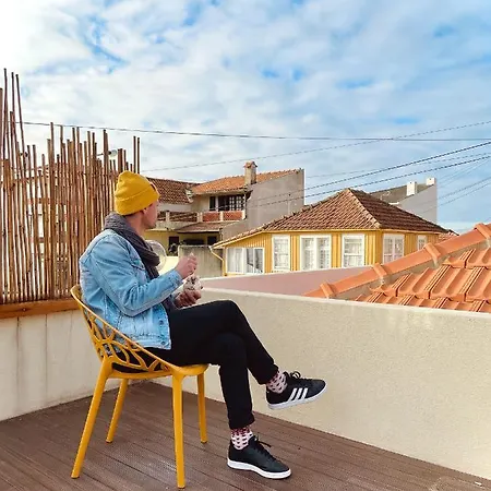 Hostel Behappy & Rooftop *