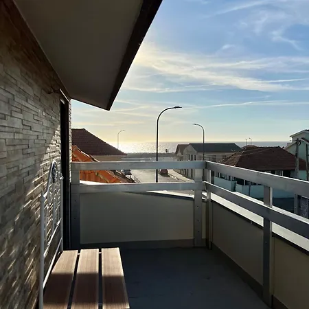 Behappy & Rooftop Vandrarhem