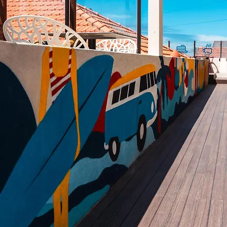 Behappy Lodge & Rooftop *